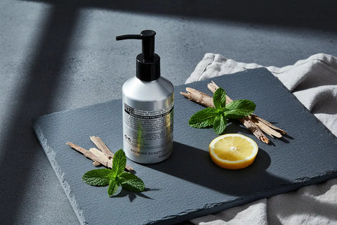 Klärender Weidenrinde-Gesichtsreiniger