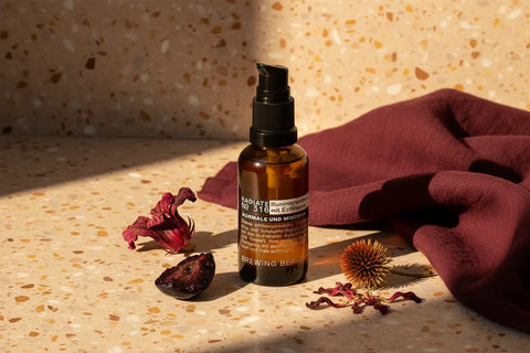 Illuminierendes Hibiskus-Gesichtsserum